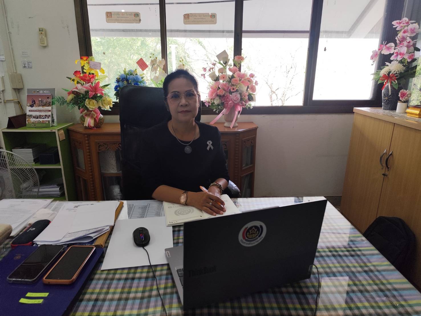 พช.โคกโพธิ์ไชย : ร่วมประชุมคณะอนุกรรมการประดิษฐ์ดอกไม้จันทน์