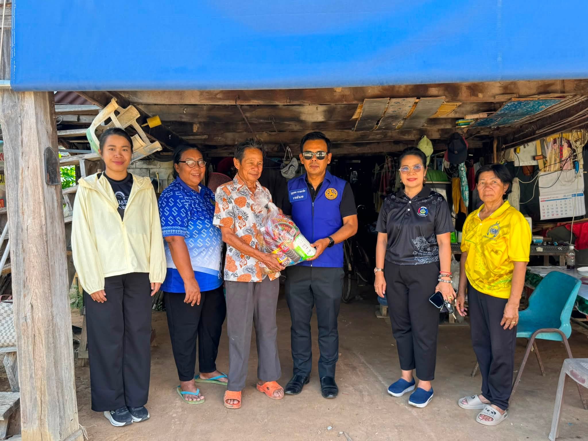 พช.โคกโพธิ์ไชย : ลงพื้นที่ติดตามครัวเรือนเป้าหมายตกเกณฑ์ TPMAP เร่งขับเคลื่อนการช่วยเหลือด้านที่อยู่อาศัย เพื่อยกระดับคุณภาพชีวิตประชาชน