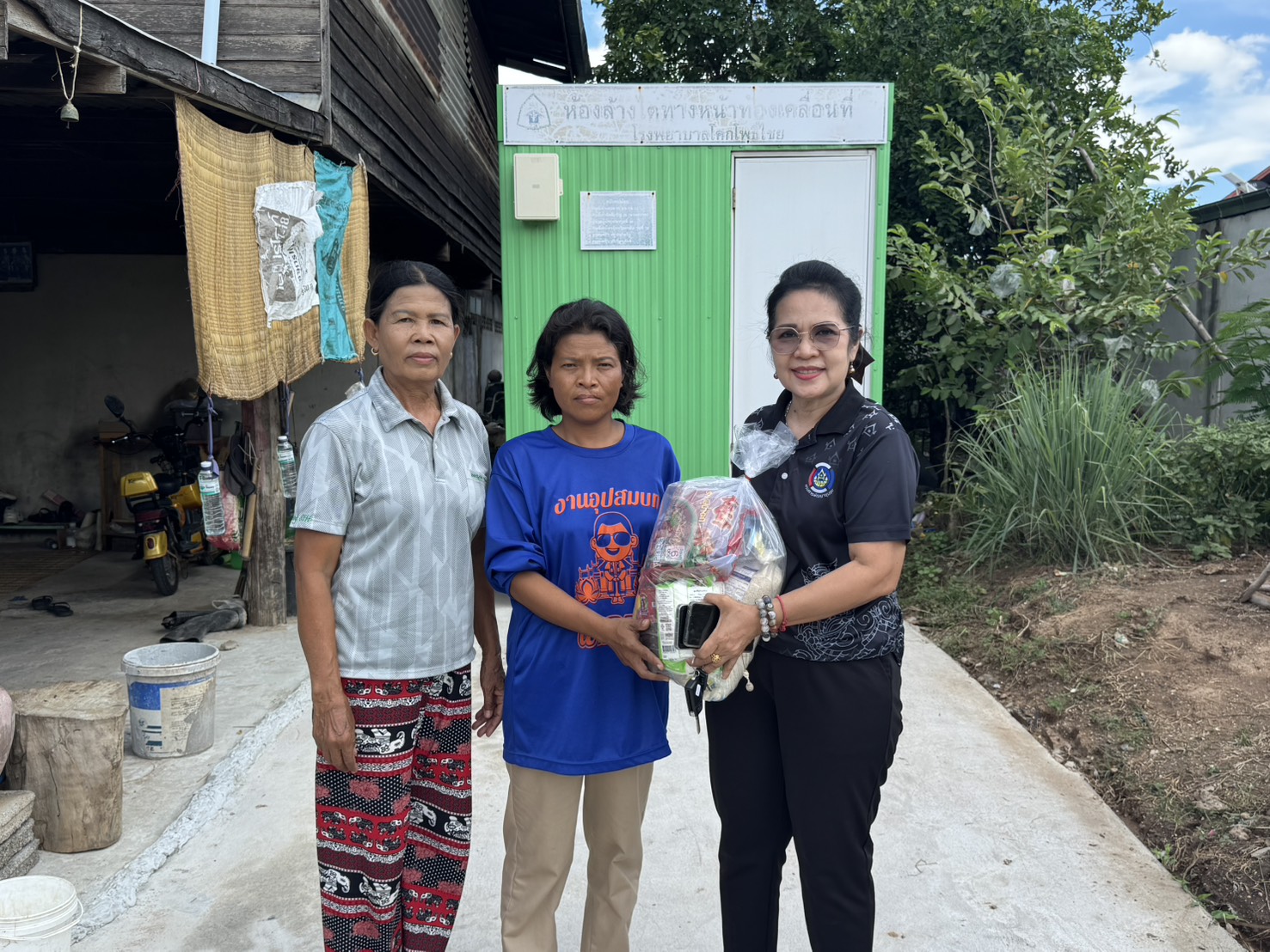 พช.โคกโพธิ์ไชย : ลงพื้นที่เยี่ยมบ้าน "ครัวเรือนเปราะบาง" รุดหน้าแก้ไขปัญหาสังคม ไม่ทิ้งใครไว้ข้างหลัง